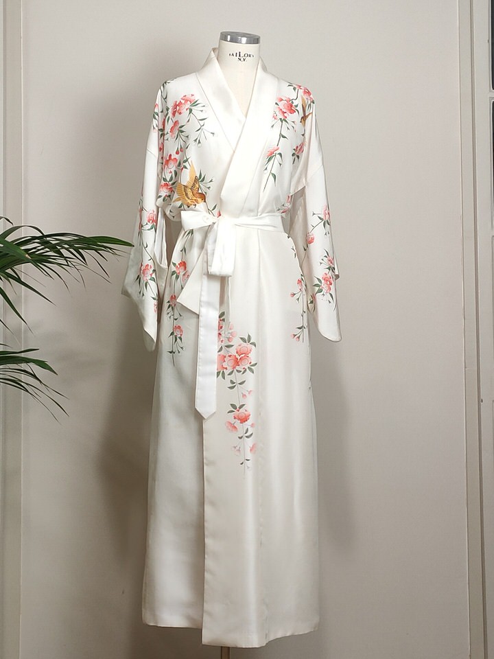 kimono-cerezo-flor-bordado