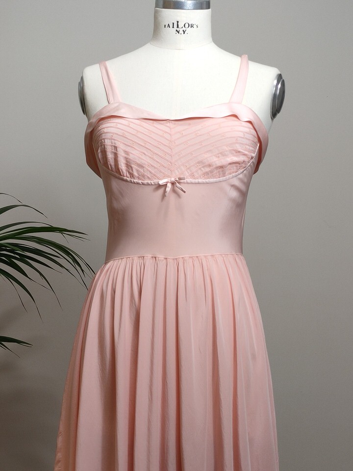vestido-lencero-seda-rosa-04