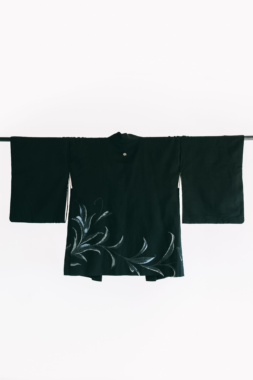 kimono-negro-antiguo
