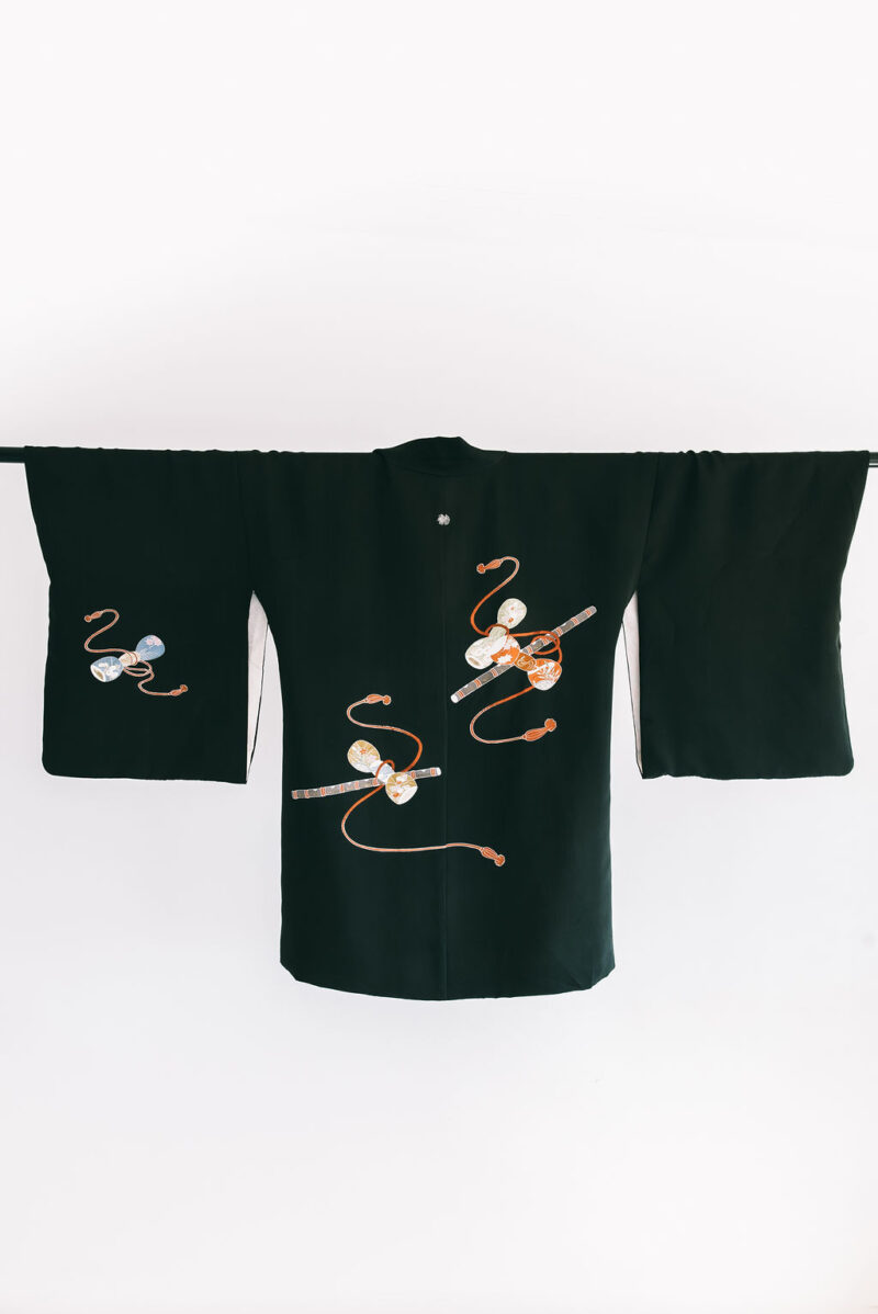 kimono-negro-antiguo