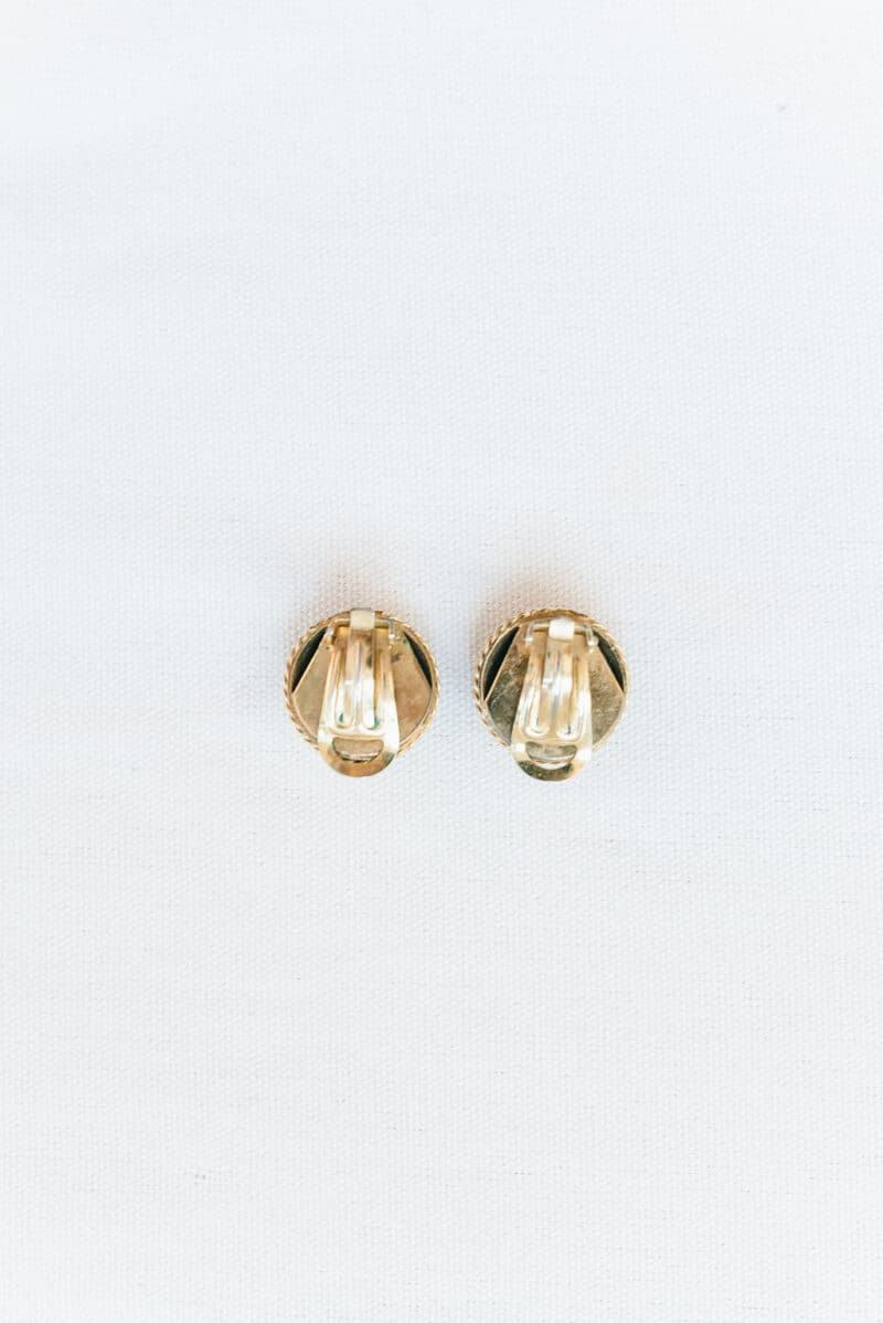 vintage-button-earrings