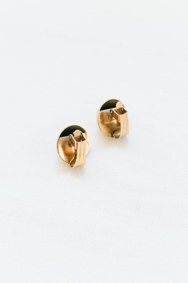 Vintage golden botton earrings