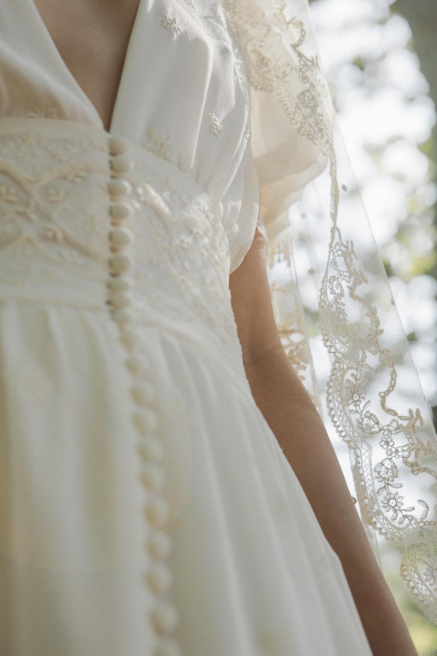 vintage-dress-detail