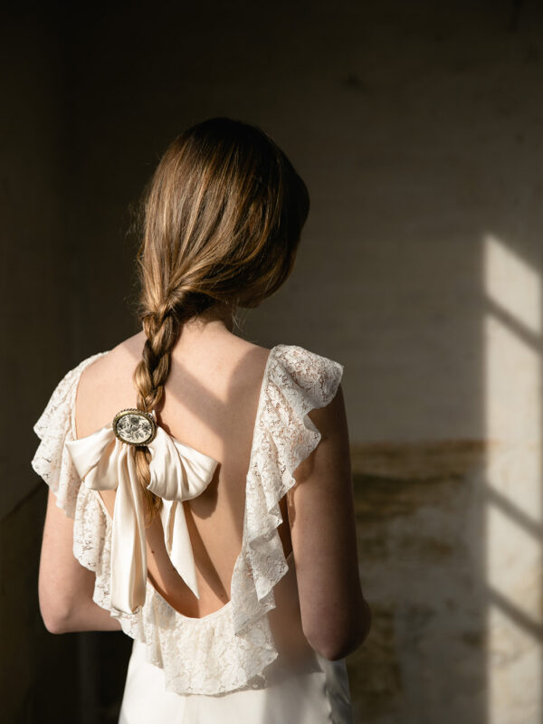 vestido-novia-antiguo-escote-espalda