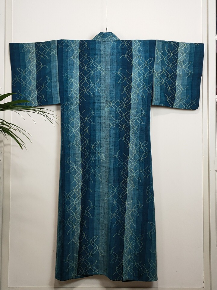 silk-kimono