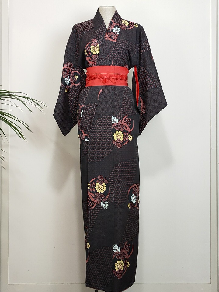 japanese-kimono-flowers