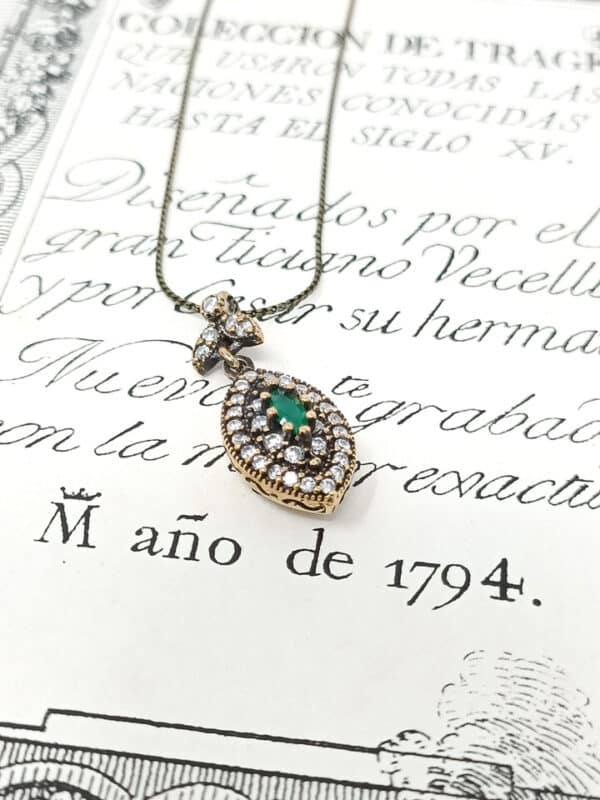 colgante-vintage-esmeralda