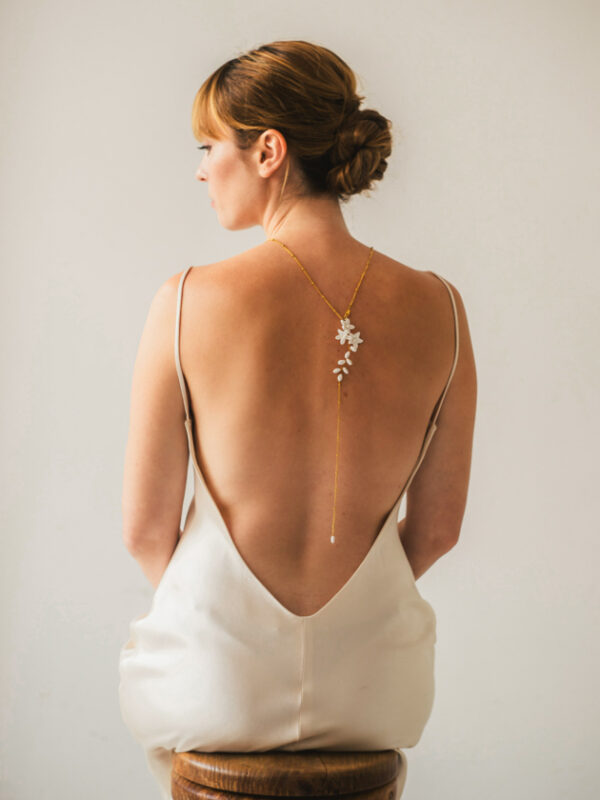 Collar para novia ecote espalda