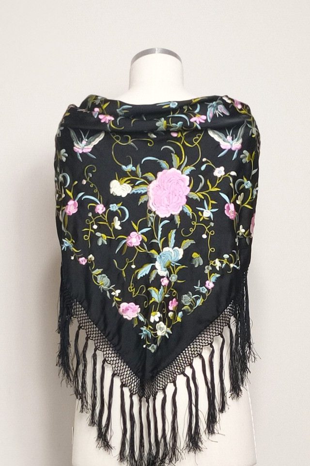 Black Spanish triangular shawl