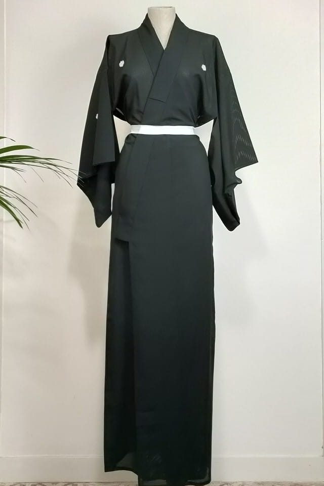 long-black-kimono (1)