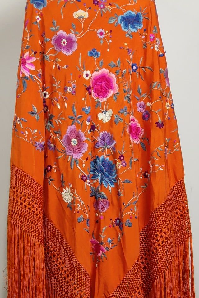 antique-piano-shawl-orange