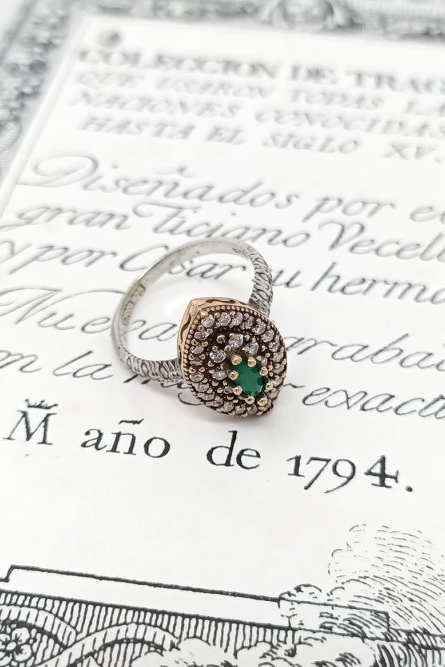 Engagement ring Elizabethan style