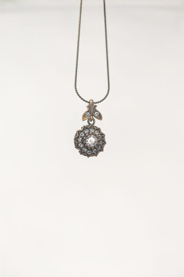 Antique style pendant