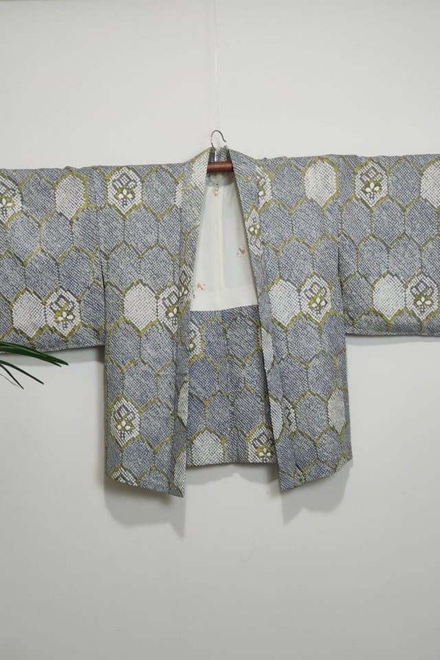 kimono vintage corto gris delante