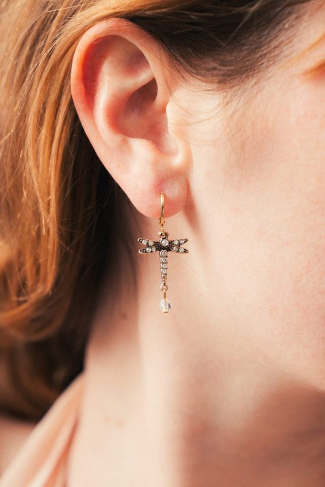 pendientes modernistas