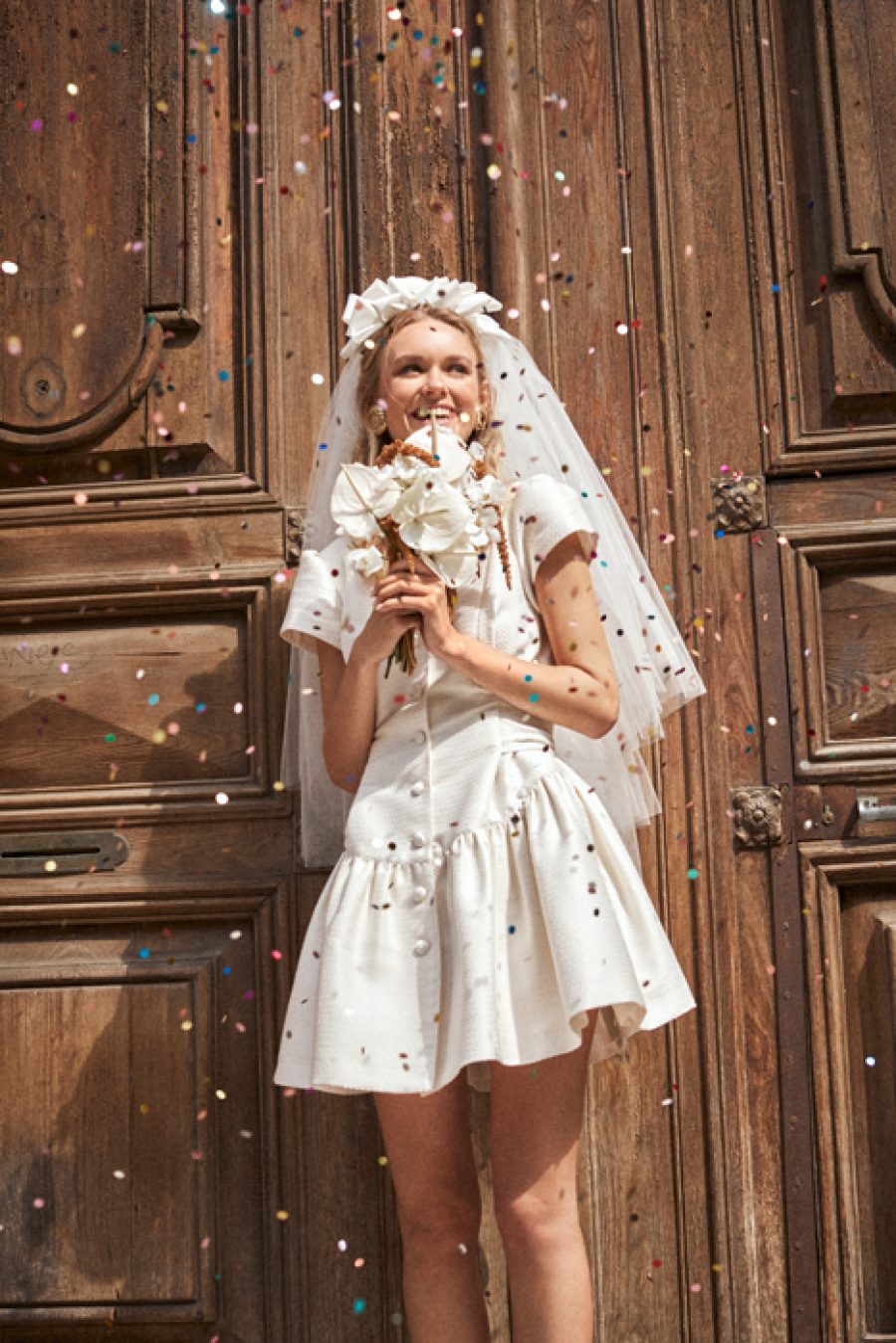 Vestido de novia civil elegante y sencillo febrero 2024 L´Arca